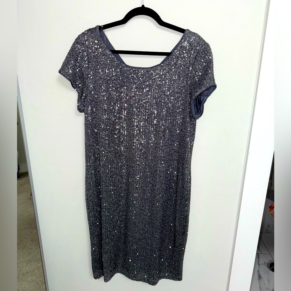 Elegant Gray Sequin Dress